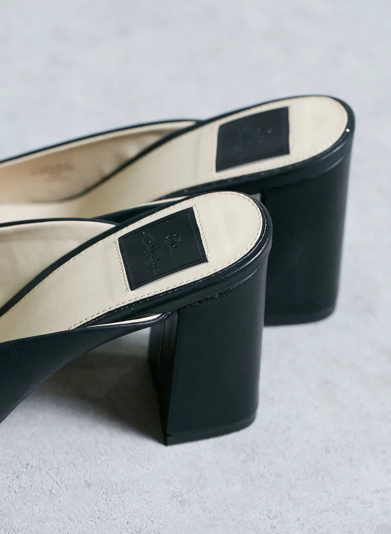 Miss Selfridge Point Backless Court Shoes