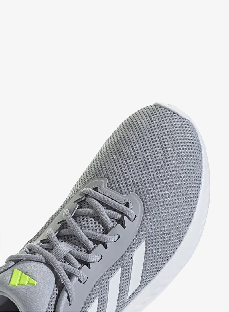 اديداس حذاء رياضي كلاود فوم رمادي للرجال مقاس 6.5