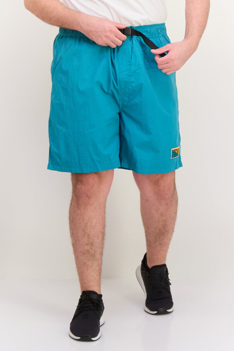 Gotcha شورتات أساسية مزينة بشعار للرجال، أخضر - Image 1