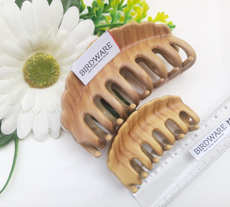 BIRDWARE Imported Rubber Acrylic Material Stone Butterfly Hair Clips For Women | Hair Clutchers, Multicolor, Pack of 2 (Big & Medium wooden) - Image 3