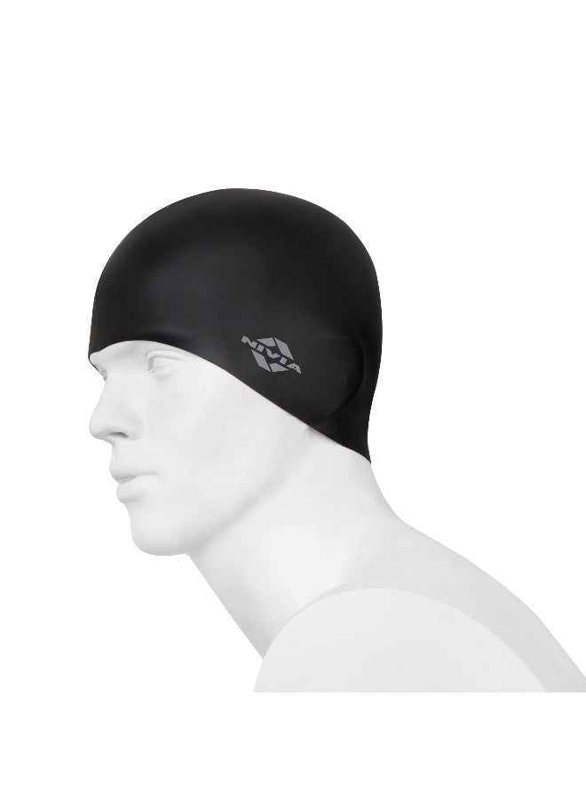 نيفيا قبعة سباحة نيفيا كلاسيك سيليكون للبالغين، قبعة حمام سباحة، قبعة سباحة للرجال والنساء، للسباحة، غطاء رأس للسباحة للشعر الطويل، قبعة تدريب للبالغين، سهلة الارتداء (أسود) - Image 3