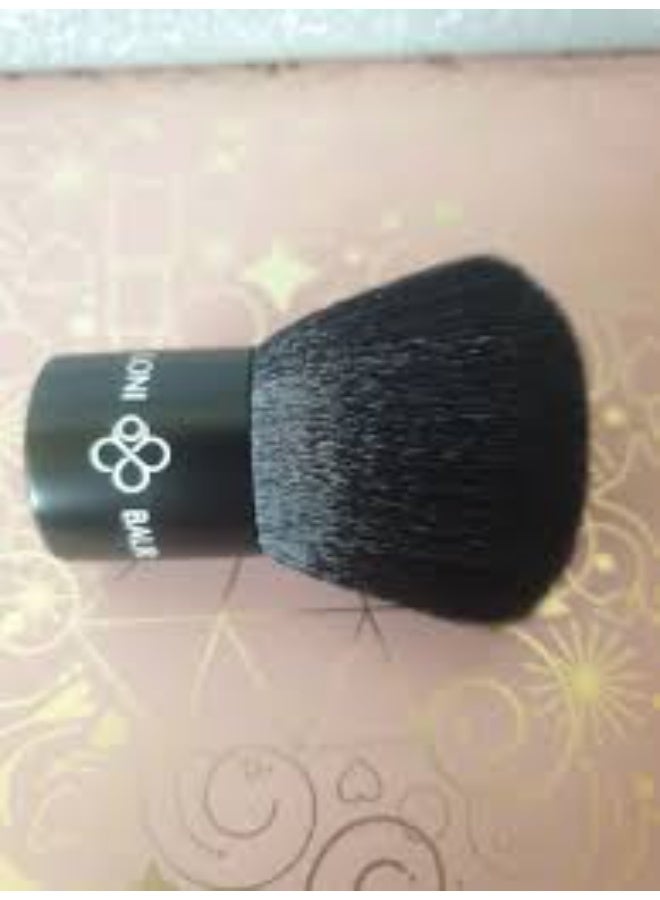 LONI BAUR Kabuki Make-up Brush 1 piece - Image 2