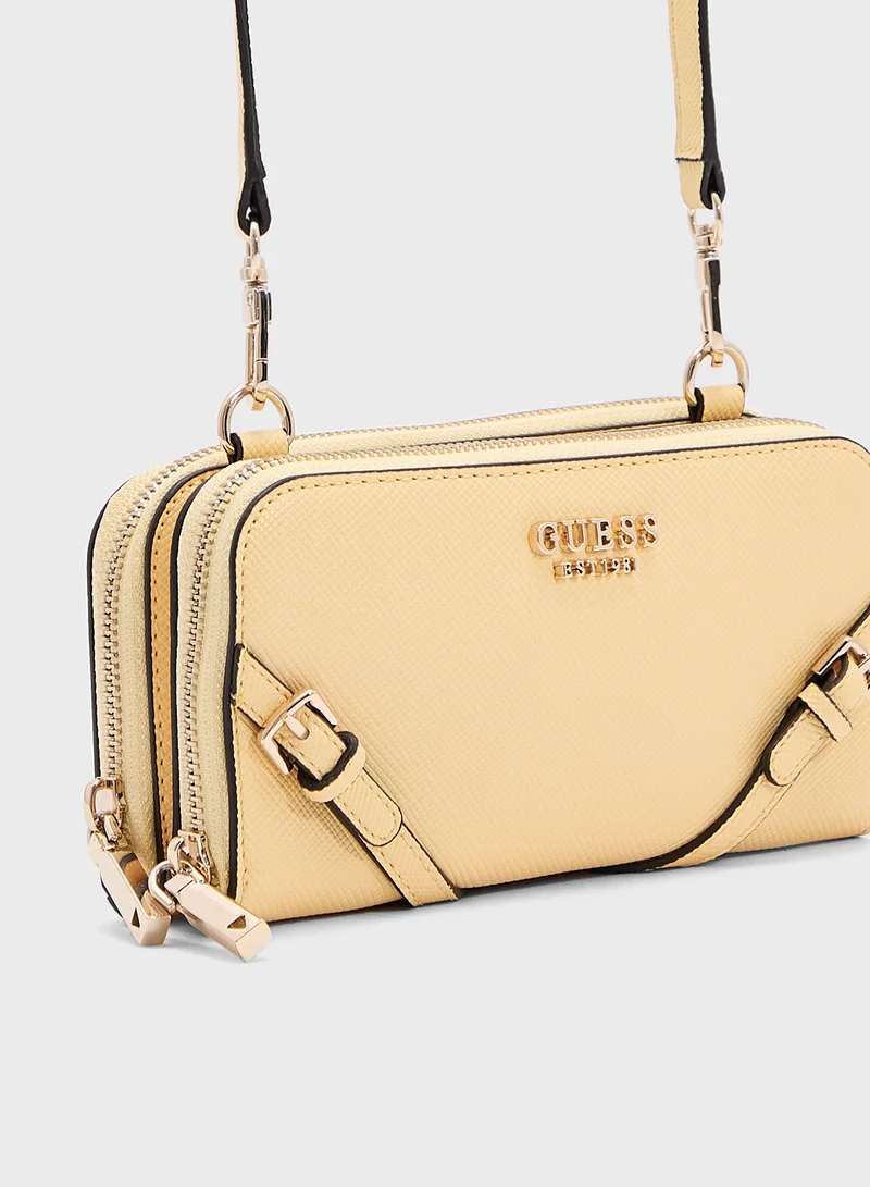 جس Bramina Crossbody Organizer