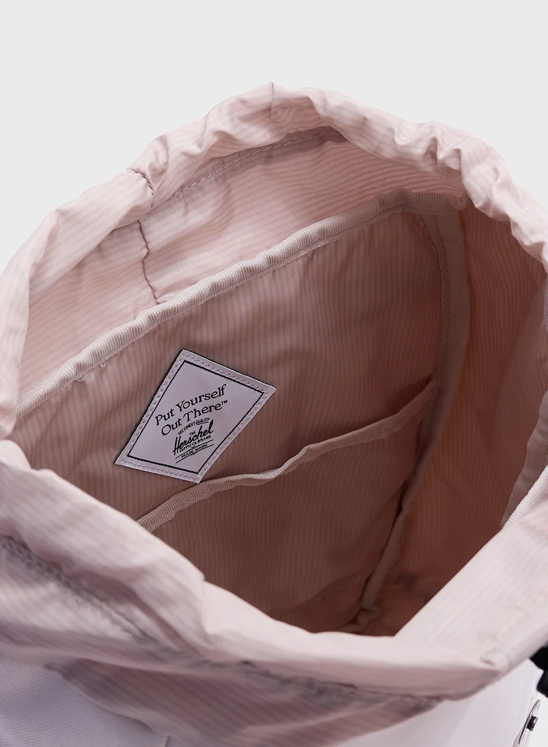هيرشل سبلاي كو Flap Over Logo Detailed Backpack