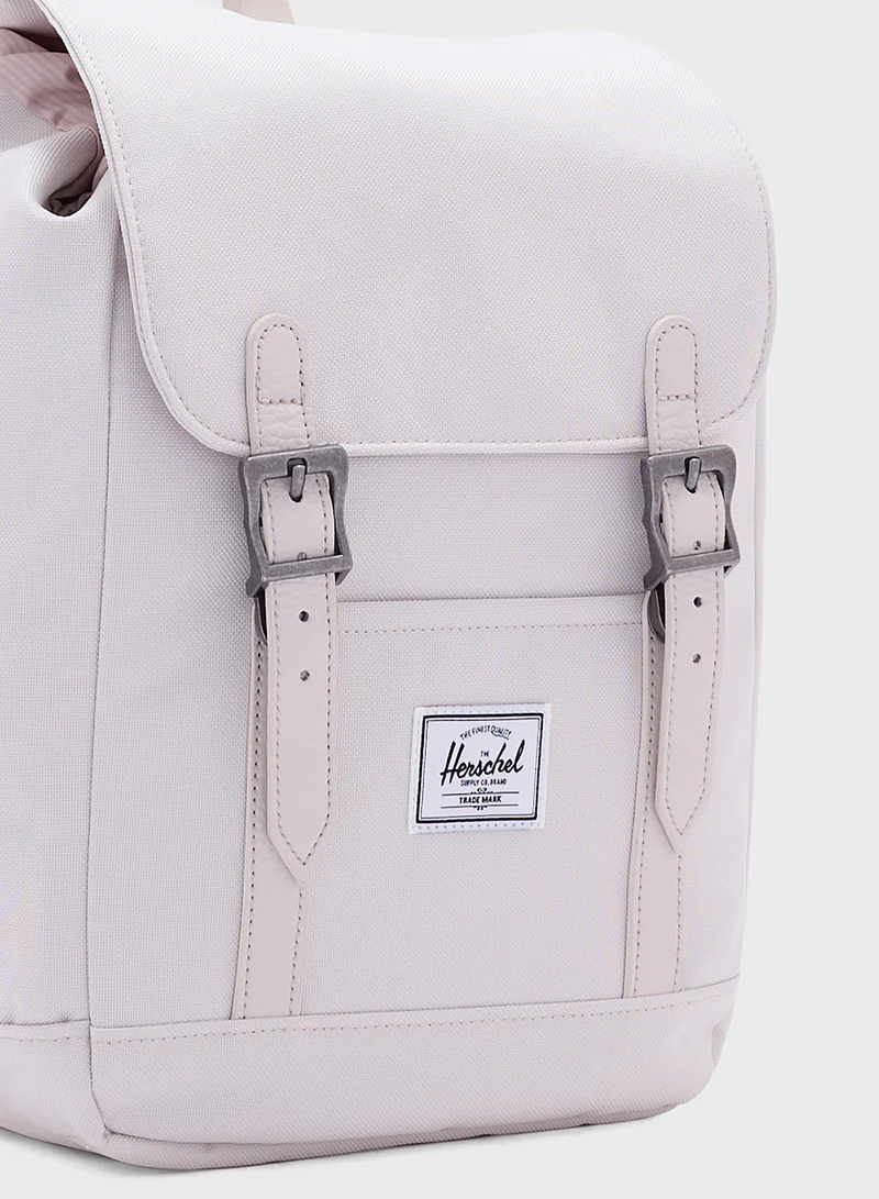 هيرشل سبلاي كو Flap Over Logo Detailed Backpack