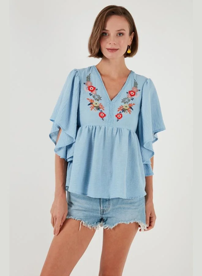 Lela Lela Embroidered Batwing Sleeve Blouse Women's Blouse 611BZ0409