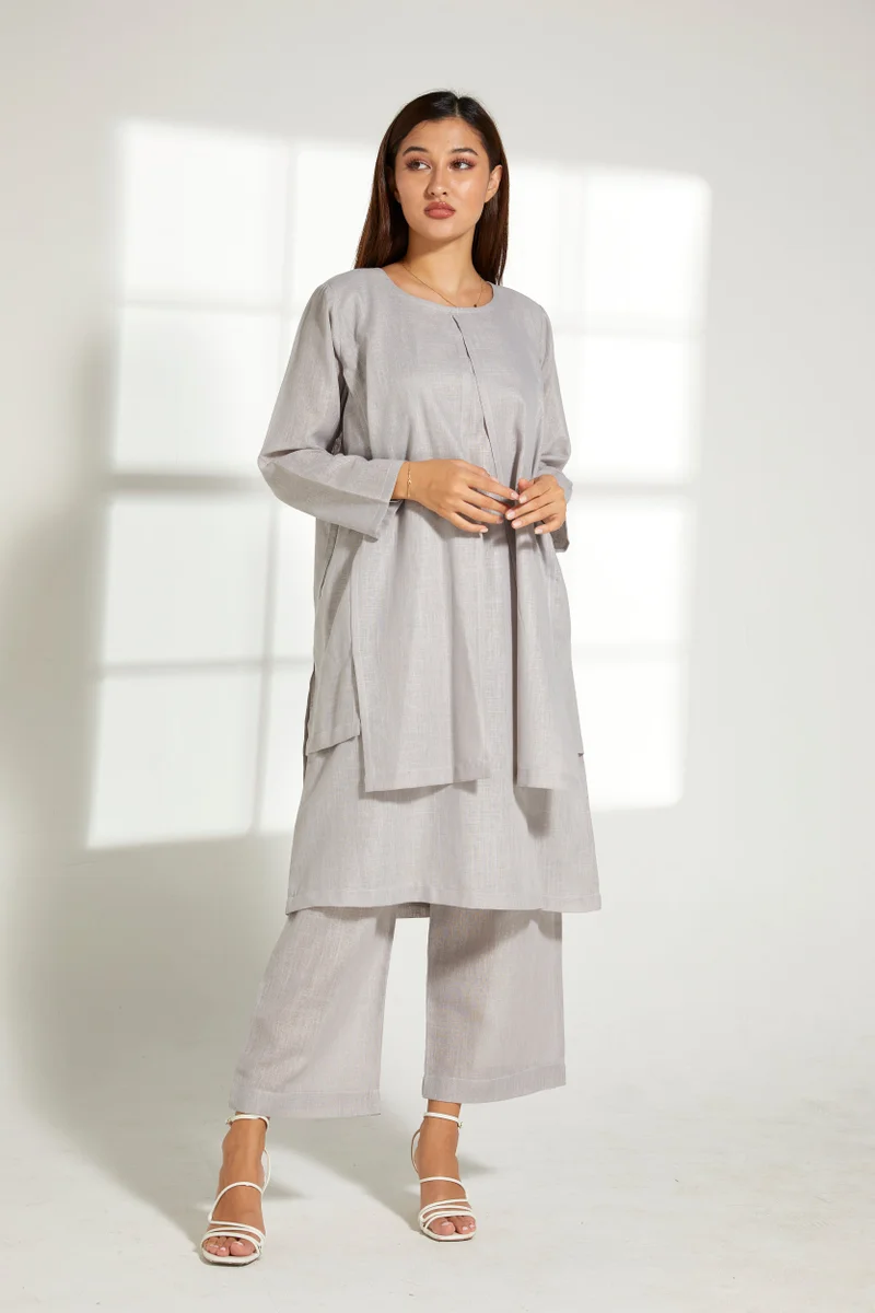 Moistreet Crew Neck Top & Pants Set