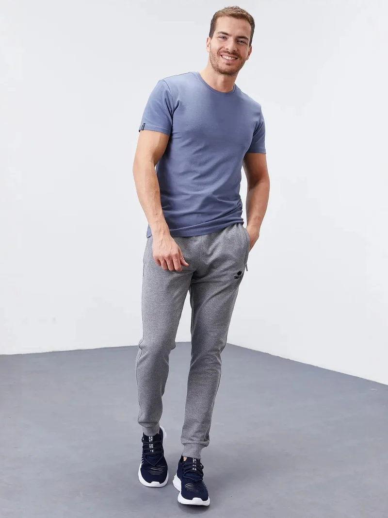 تومي لايف TOMMY Men's Slim-Fit Fleece Sweatpants