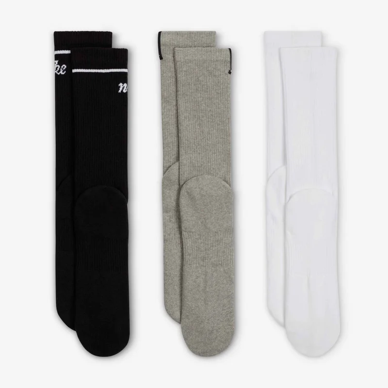 Nike Everyday Plus Cushioned Crew Socks (3 Pairs)