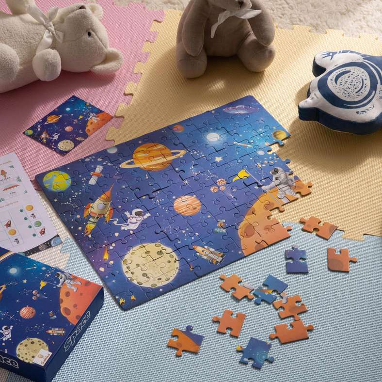 Space 100-Piece Puzzle And Story Book