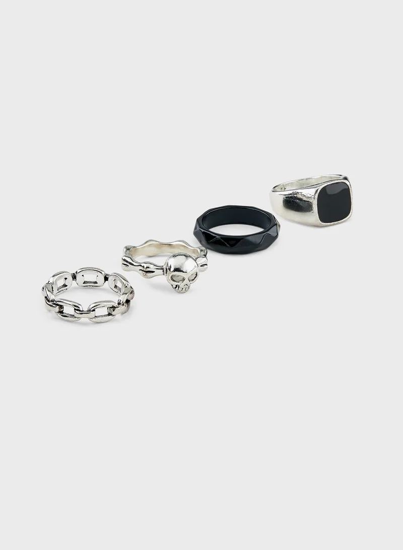 Seventy Five 4 Pack Mix Skull Statement Ring Set