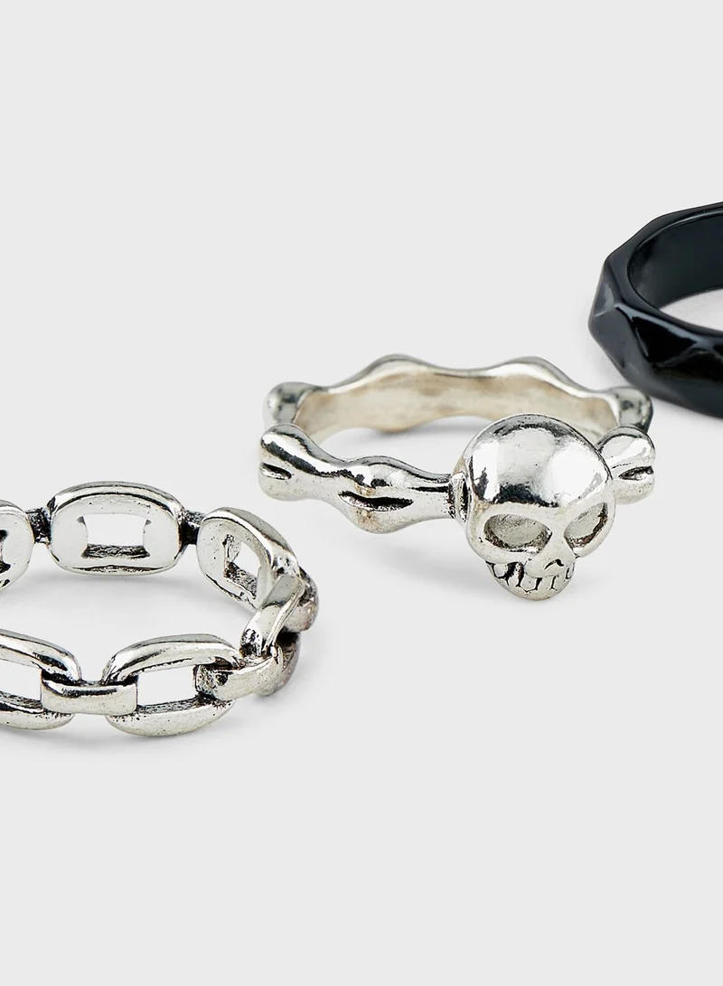 Seventy Five 4 Pack Mix Skull Statement Ring Set