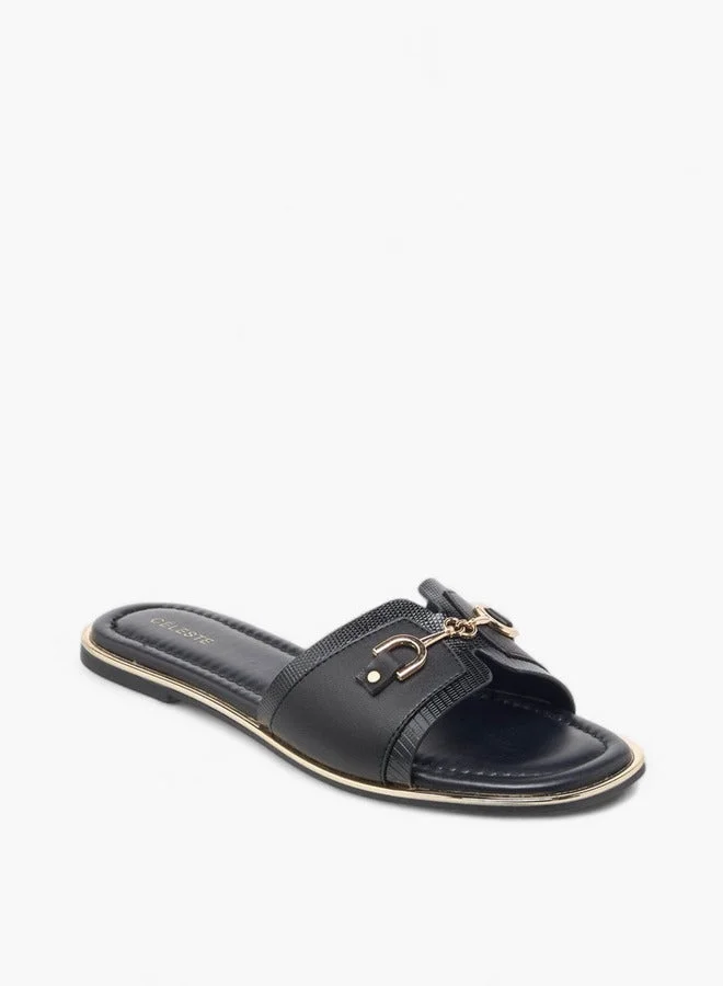 سيليست صنادل نسائية مسطحة سهلة الارتداء بنقوش وزخرفة معدنية