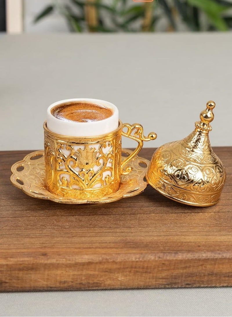 دودوليزا Lid & Serving Tray7:30 PMClaude responded: طقم فناجين قهوة تركية فاخر بغطاء زاماك ذهبي مزخرف وصينية تقديمطقم فناجين قهوة تركية فاخر بغطاء زاماك ذهبي مزخرف وصينية تقديم - مصنوع في تركيا - Image 2
