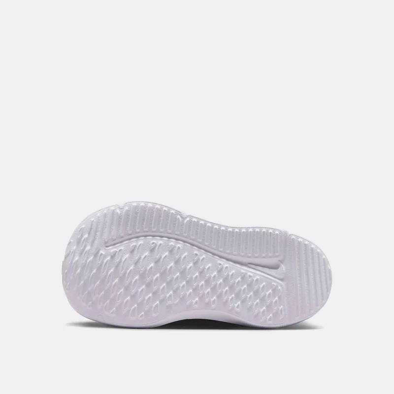 Nike Kids' Cosmic Runner Shoes