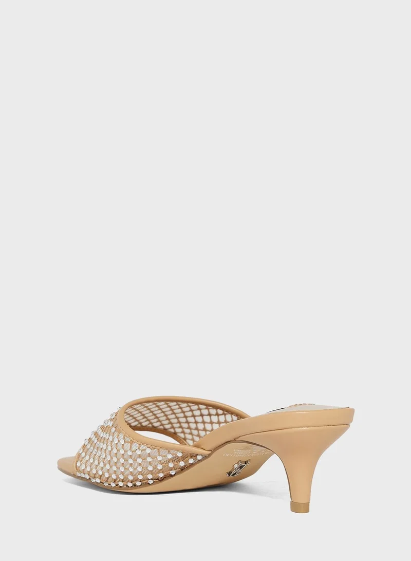 STEVE MADDEN Cross Strap Mid Heel Sandals