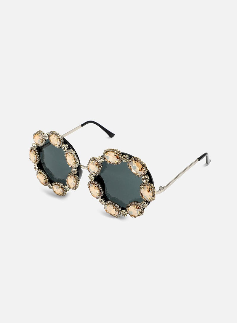 SOHI Enchanting Elegance: Embellished Artificial Sunglass Jewellery - Image 3