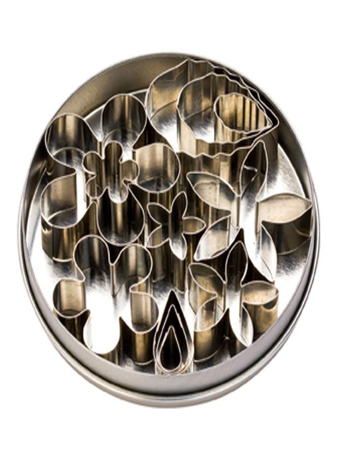 Restaurantware Pastry Tek 12-Piece Flower Cookie Cutters 1 In Tin Box Spring Cookie Cutters - Mulitple Shapes Precise Outlines Metal Flower Cookie Cutter Set For Desserts Or Treats - Image 2