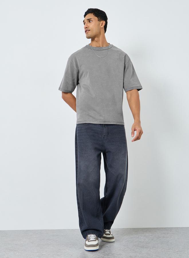 ستايلي تيشيرت تيري مضلع واسع بحواف منسلة ونمط مغسول - Image 4