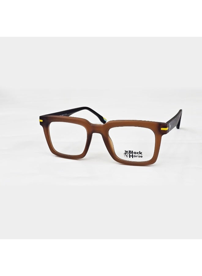 These men’s eyeglasses feature a modern design made from high-quality TR material, known for its flexibility, lightness, and resistance to breakage. Perfect for both casual and formal looks, the frame provides all-day comfort, making it ideal for work, study, or driving. Compatible with all types of prescription lenses for your convenience.