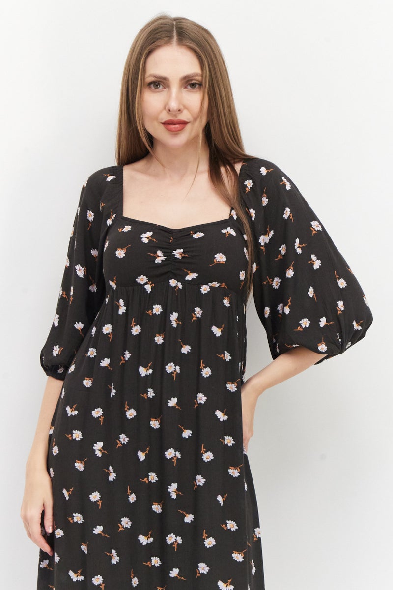 Billabong فستان ميدي مزخرف بالورود للنساء، أسود مغسول - Image 2