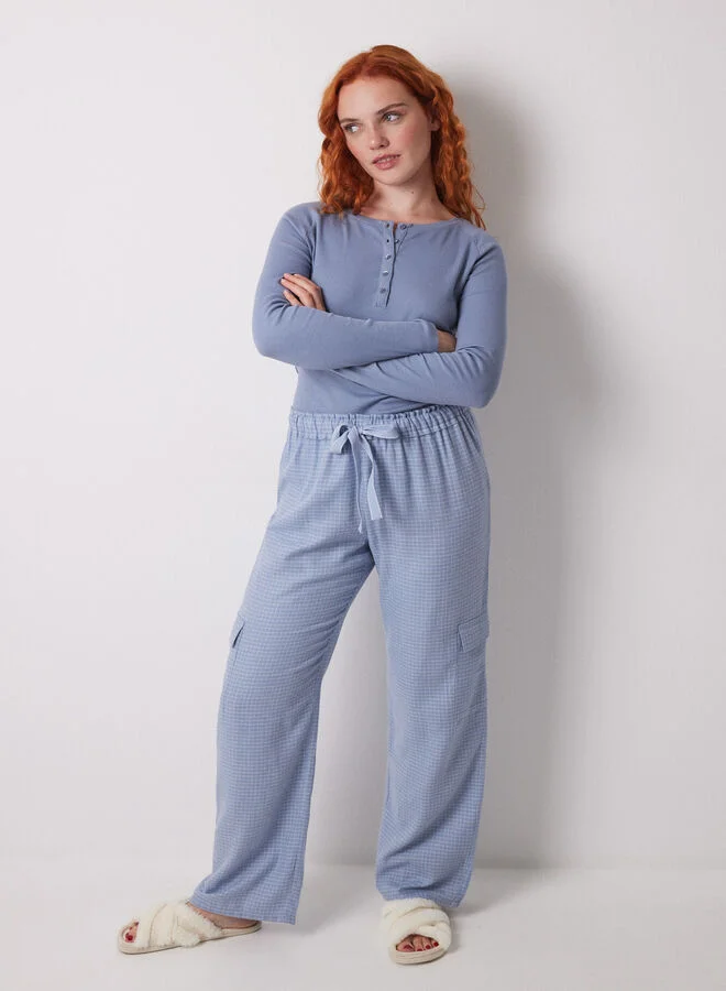 women'secret Long cargo trouser with checkered print