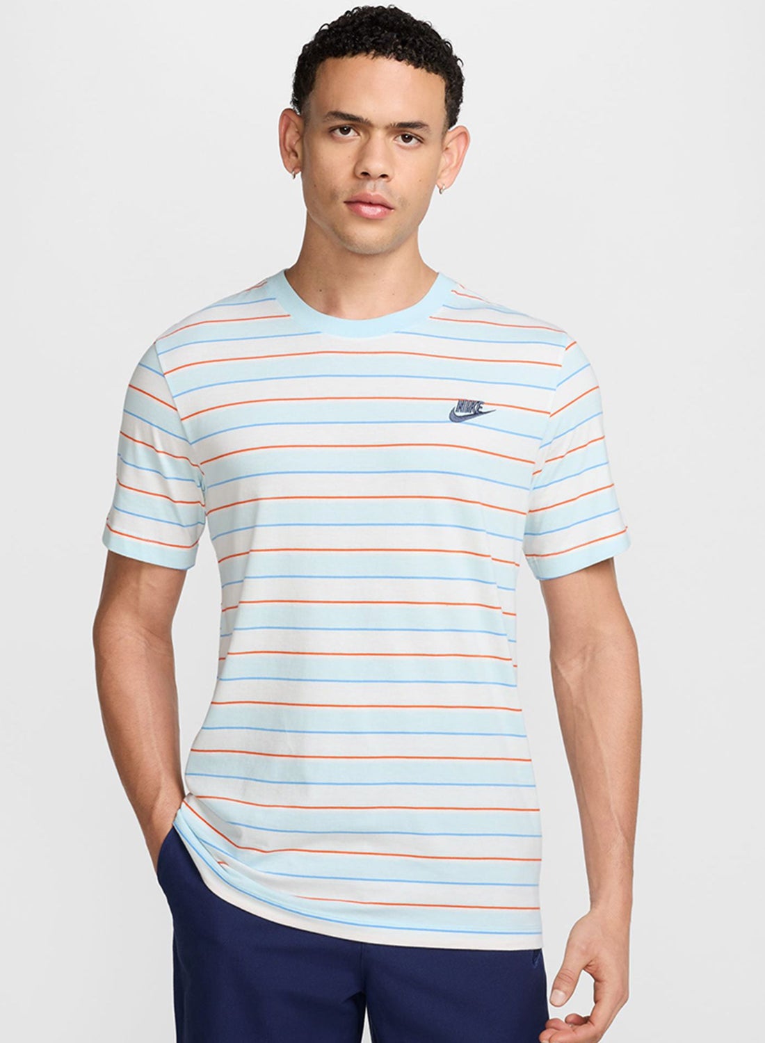 nike club stripe t shirt