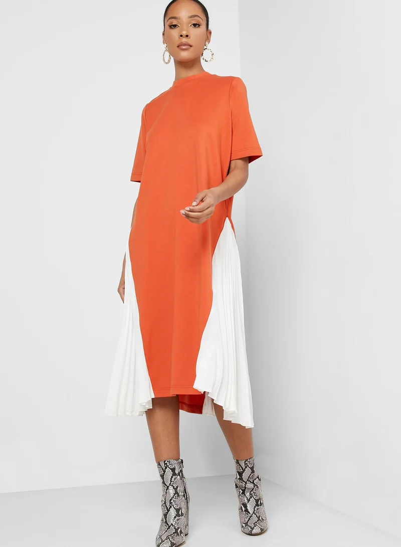 RINA Pleated Detail Colorblock Dress