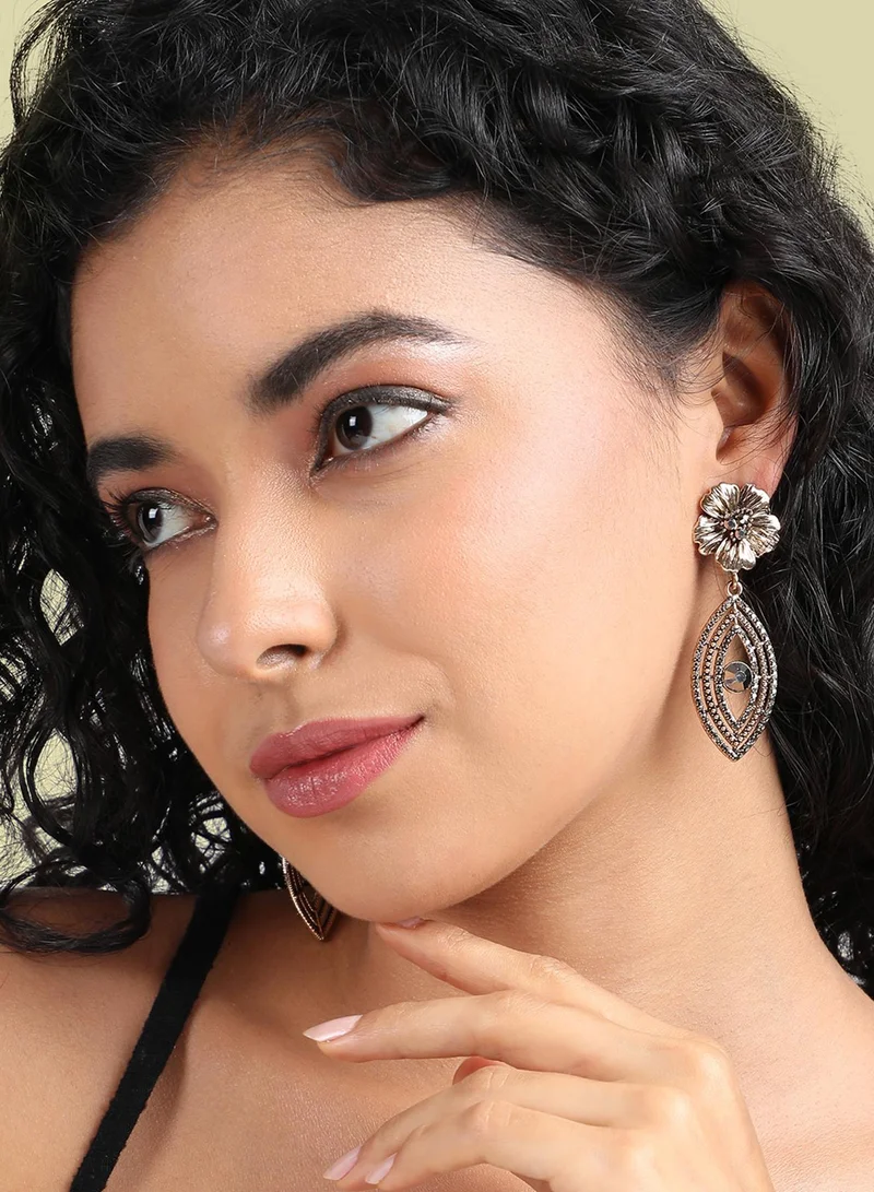 SOHI Hanging Eye Flora Artificial Drop Earring Jewellery