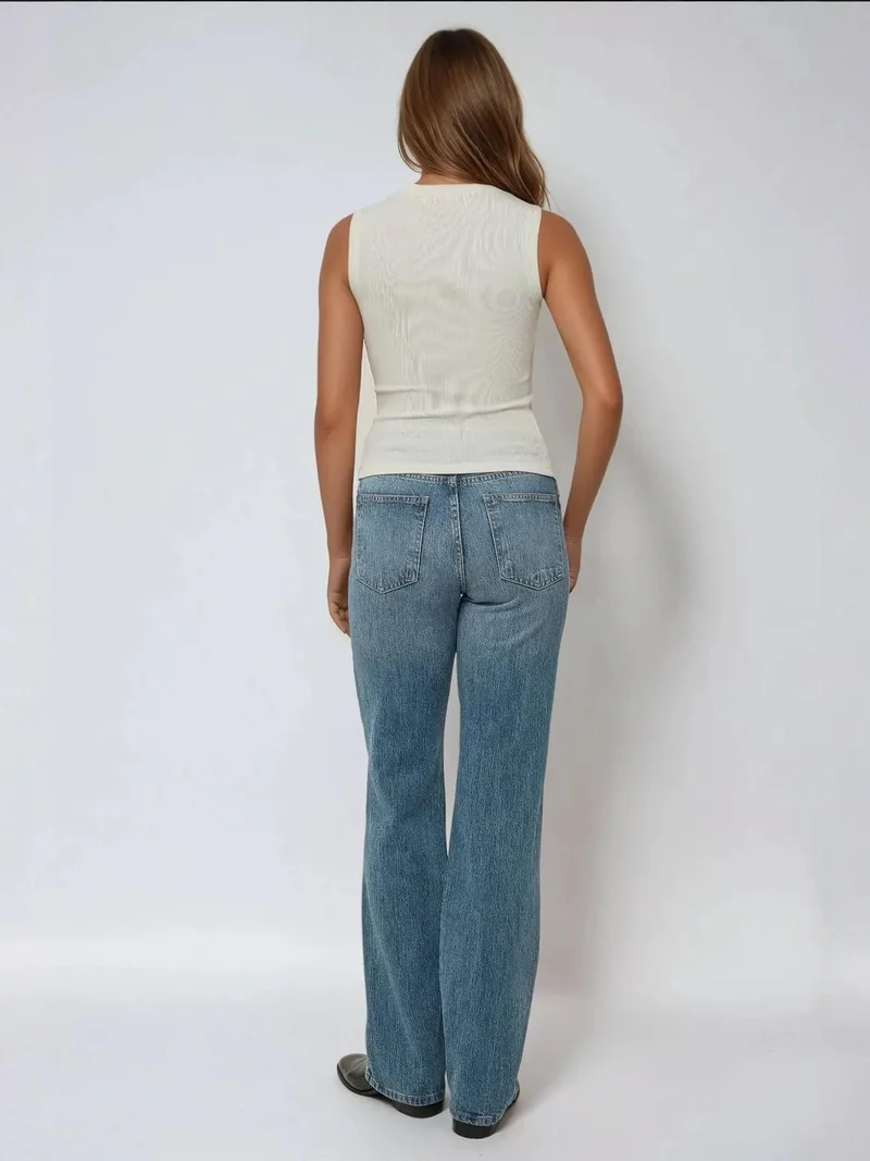 HICCUP Basic Fitted Crew Neck Top