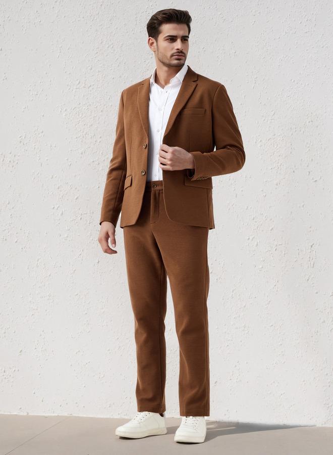 ايكونيك بليزر رجالي كلاسيكي بقصة عادية بنقوش بارزة - Image 2