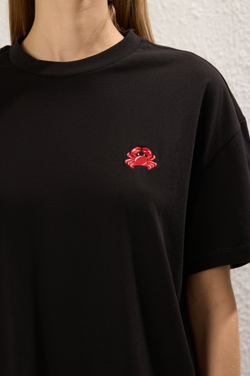 trendyol Black 100% Cotton Embroidered Oversize/Wide Pattern Crew Neck Knitted T-Shirt - Image 3