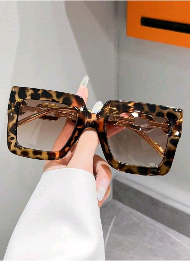 Shein Plastic Frame Square Fashion SUNGLASSES  - Image 1