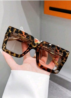 Shein Plastic Frame Square Fashion SUNGLASSES  - Image 2