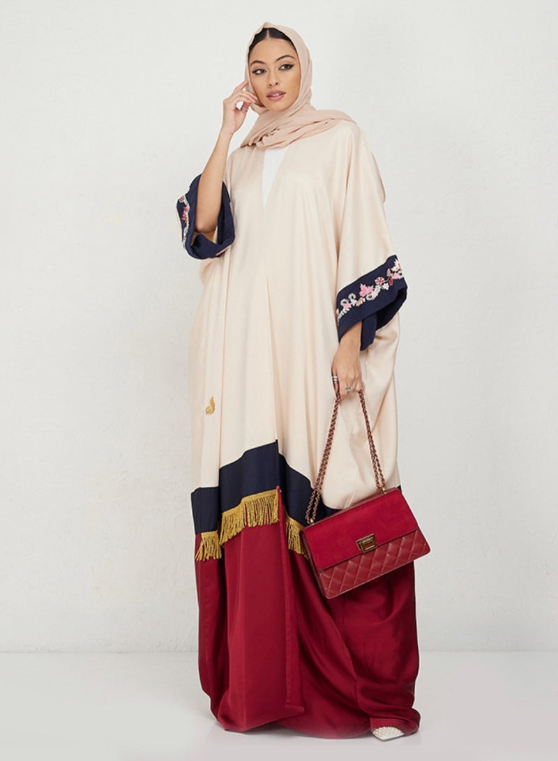 روزيت عباية بشت بتصميم أنيق ملون مطرز يدوياً على الاكمام - Image 3