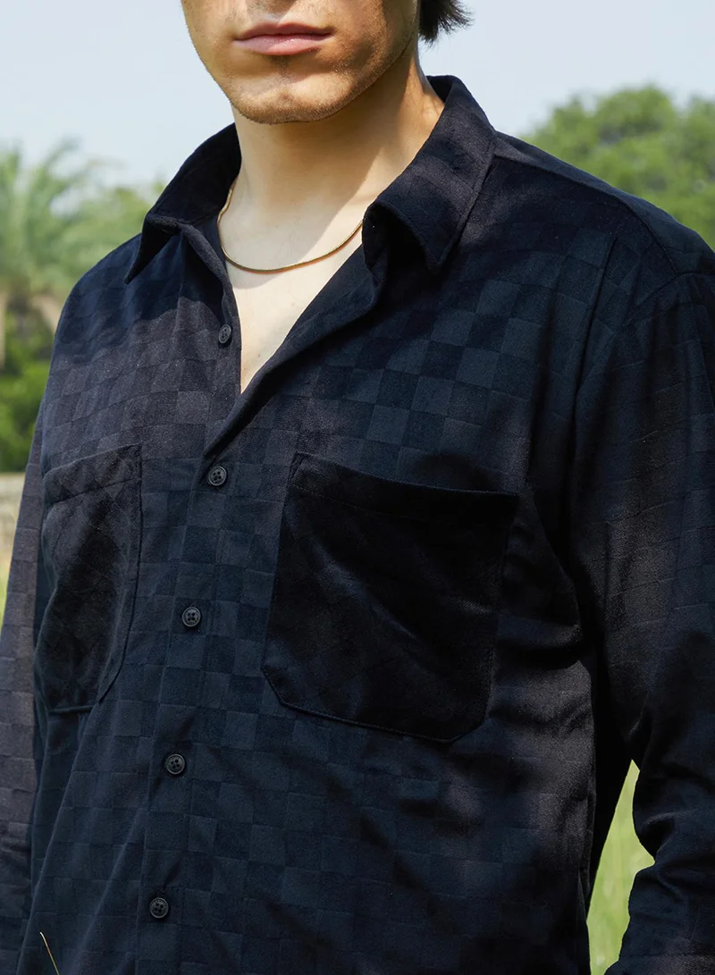 Campus Sutra Campus Sutra Men's Midnight Black Cubic Velvet Utility Shacket For Casual Wear | Spread Collar | Long Sleeve | Button Closure | Overshirt/Shacket Crafted With Comfort Fit For Everyday Wear
