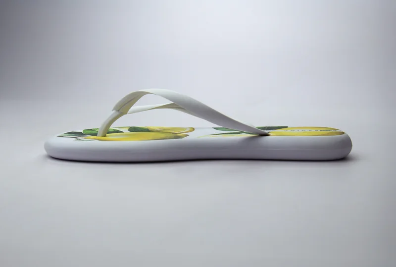 Voices Boat Sicília Women'S Flip Flops With Printed Sole Design And Matching Brand Design Strap - White