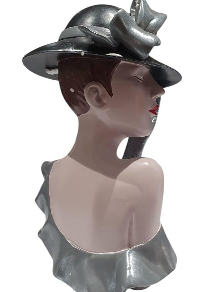 B&D تمثال سيدة عتيق من B&D - ديكور منزلي خزفي - Image 5