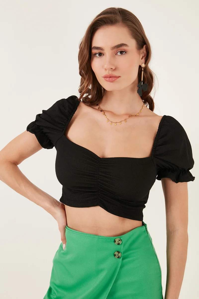 Lela Slim Fit Gather Detailed Heart Collar Crop Blouse Women's Blouse 5865601