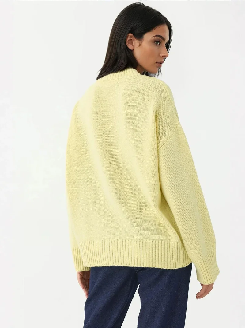 هيكاب كنزة بياقة دائرية مريحة