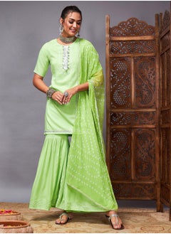 SASSAFRAS Lace Detail Kurti and Flared Pant with Bandani Print Dupatta by Styli  - Image 2