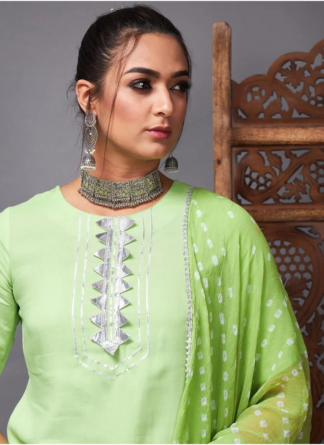 SASSAFRAS Lace Detail Kurti and Flared Pant with Bandani Print Dupatta by Styli
