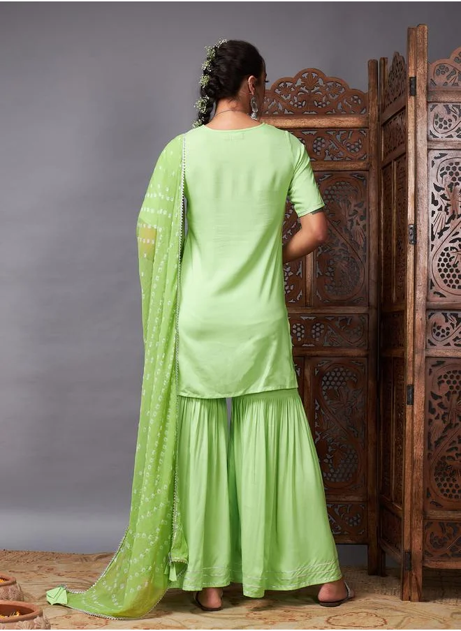 SASSAFRAS Lace Detail Kurti and Flared Pant with Bandani Print Dupatta by Styli