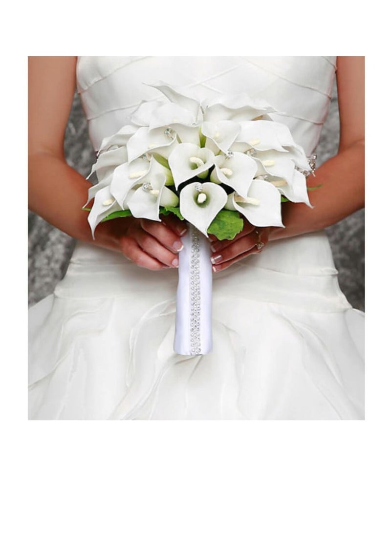 باقة من الساتان الأبيض مع أحجار الراين - Image 2