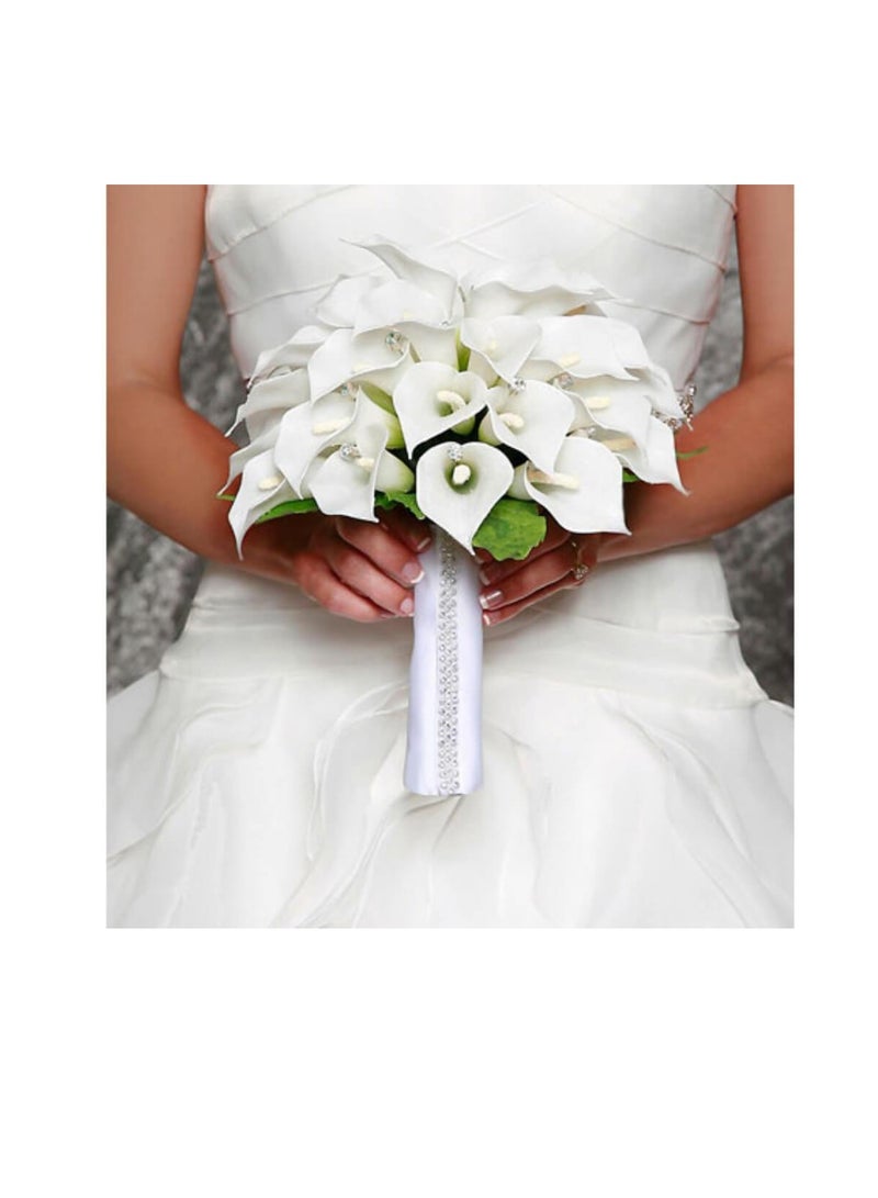 باقة من الساتان الأبيض مع أحجار الراين - Image 1