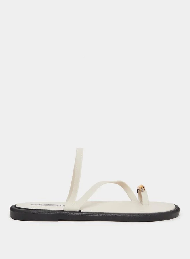 Styli Styli White Toe Ring Flat Sandals