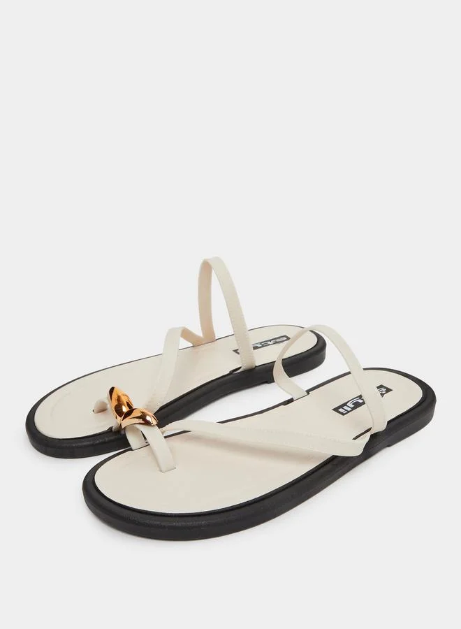 Styli Styli White Toe Ring Flat Sandals