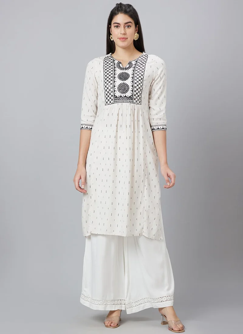 جلو باص Globus Women Geometric Printed Mirror Work Straight Festive Kurta