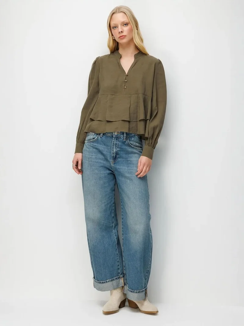 ميكسراي MIXRAY Frilly V-Neck Button-Up Blouse