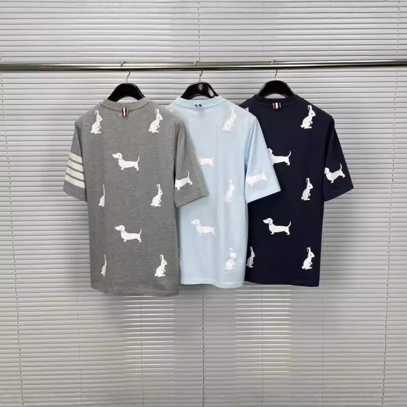 Tb Tom Rabbit Pattern Round Neck Short-Sleeved Shirt For Men And Women, Casual And Comfortable T-Shirt - Image 3